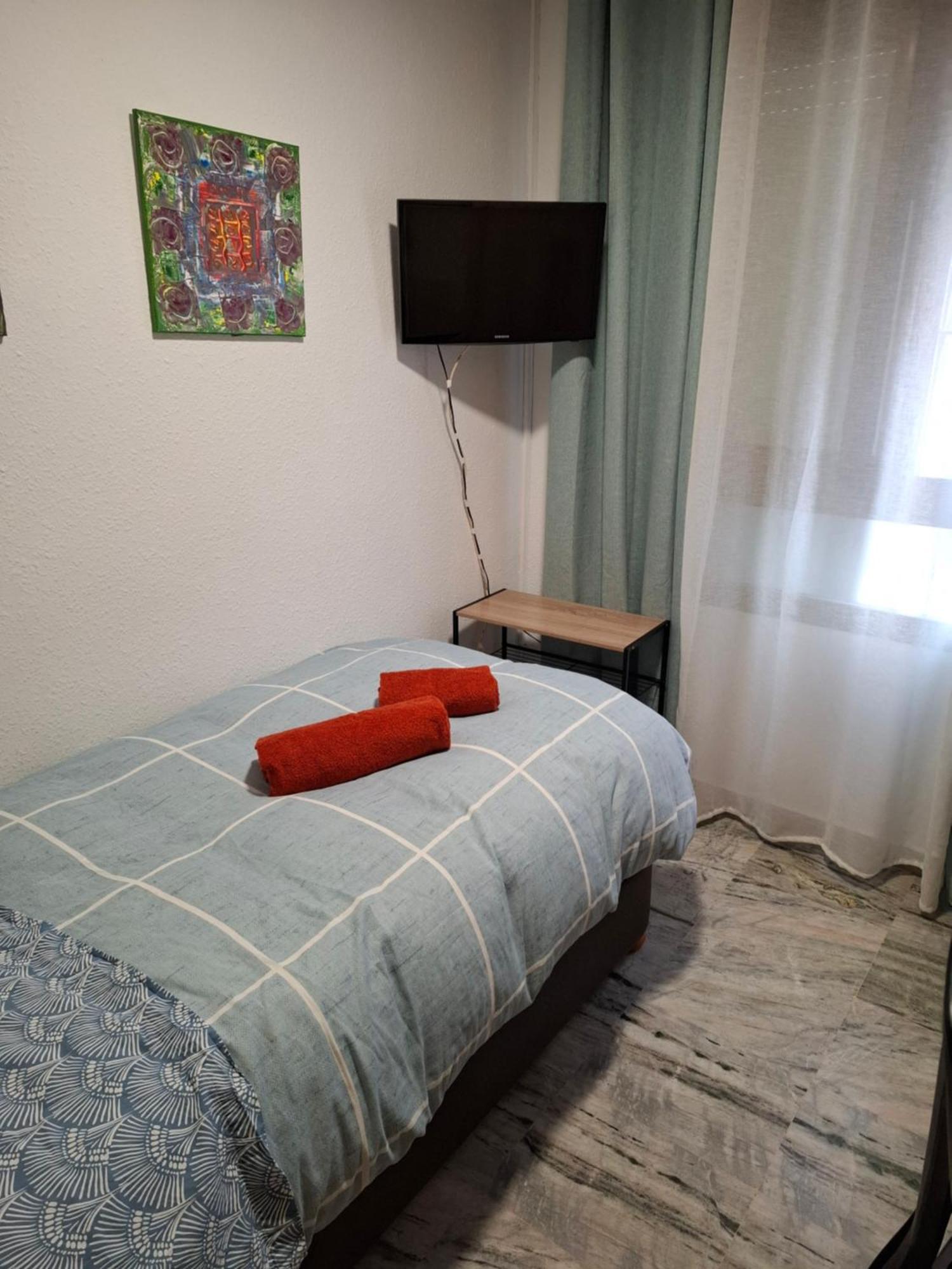 Habitacion Particular Con Bano Privado Seville Ngoại thất bức ảnh